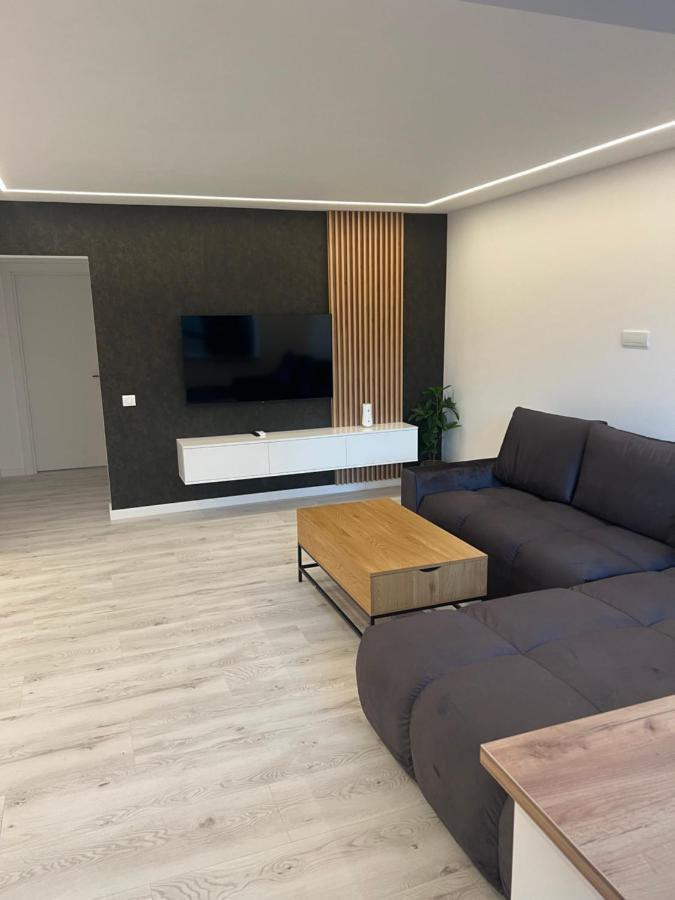 Modern Premium Apartment 1 Targoviste Esterno foto