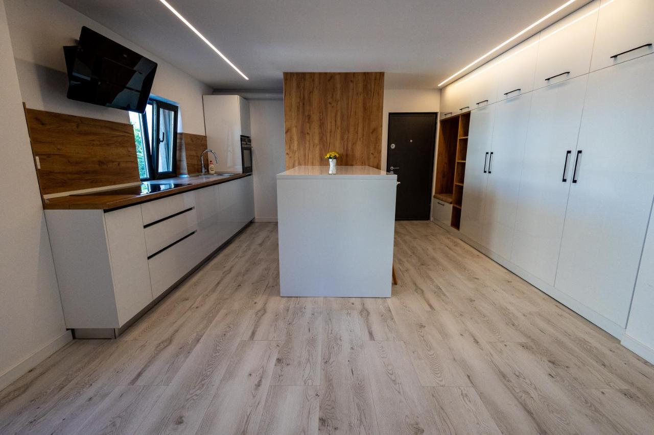 Modern Premium Apartment 1 Targoviste Esterno foto